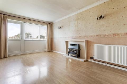 2 bedroom flat for sale, Heene Road, Worthing