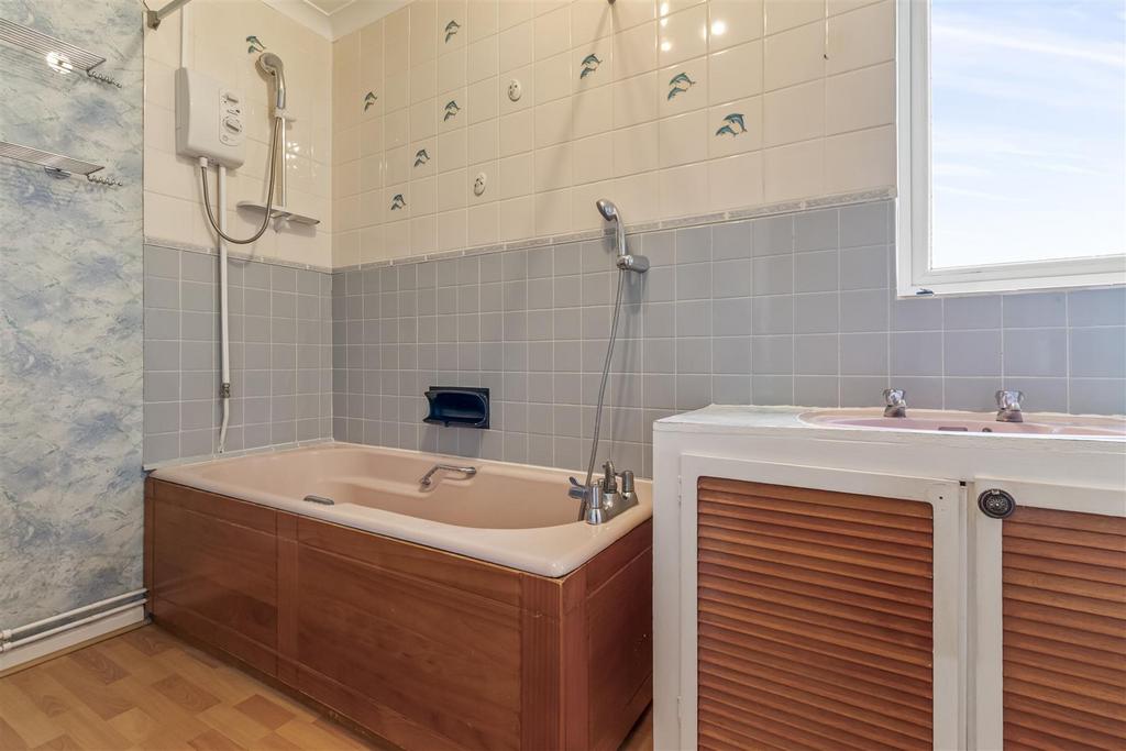 11 Heene Lodge-011.JPG