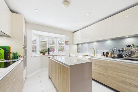 4 bedroom detached house for sale, Cook Way, Horsham RH12