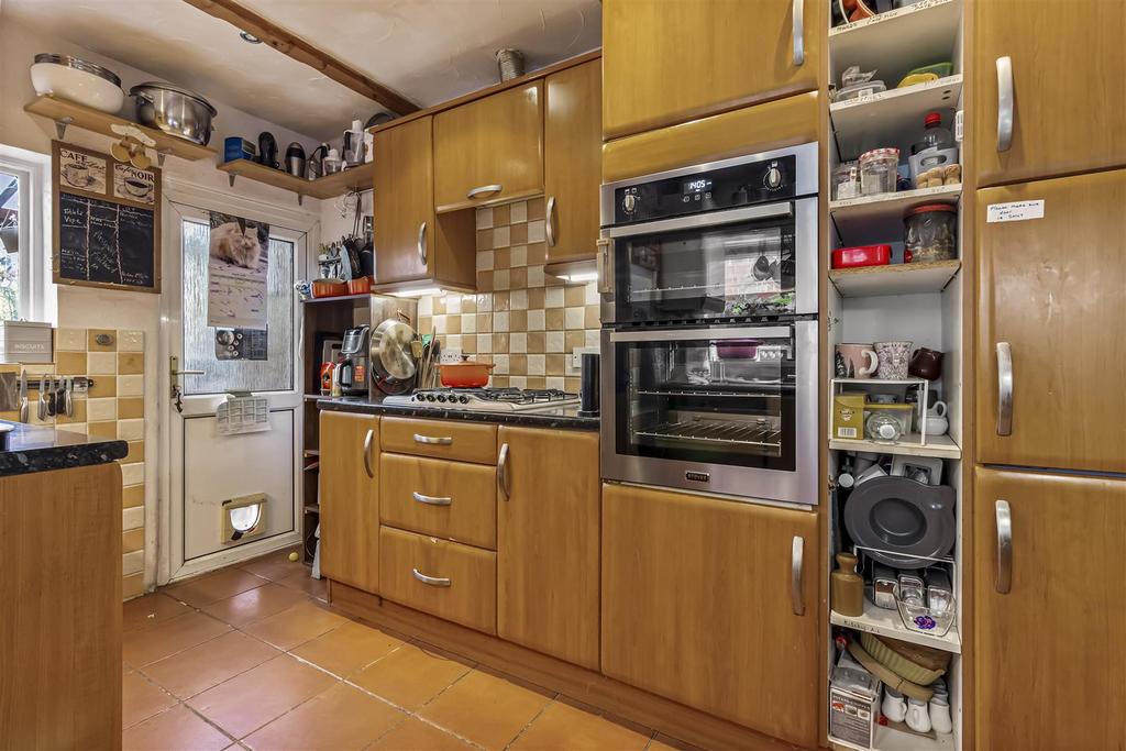 26 St Matthews Road-006.JPG