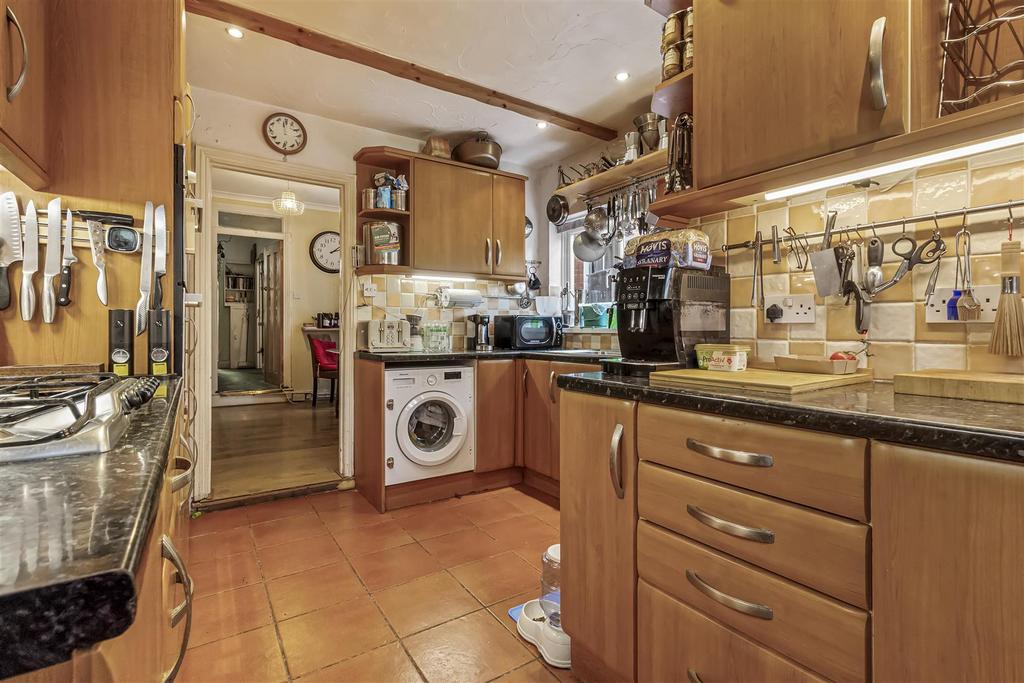 26 St Matthews Road-007.JPG