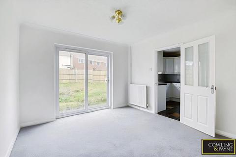 3 bedroom semi-detached house for sale, Middlemead, West Hanningfield