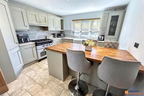 4 bedroom detached house for sale, College Park, Peterborough, PE1