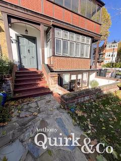 1 bedroom flat to rent, Prittlewell Square, Southend-on-sea, SS1