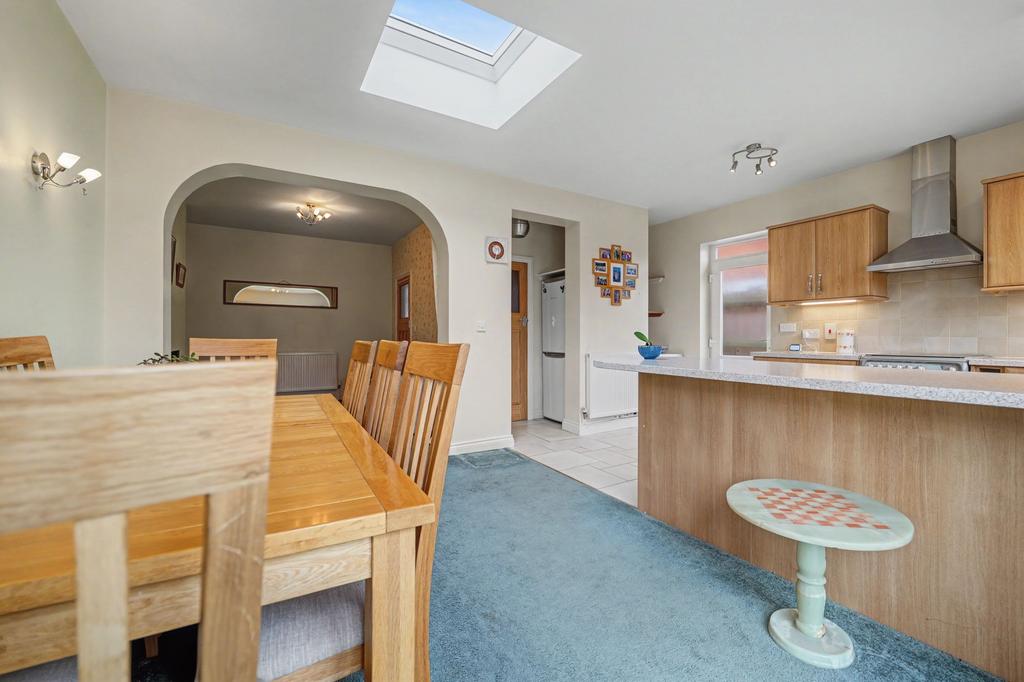 Dining kitchen