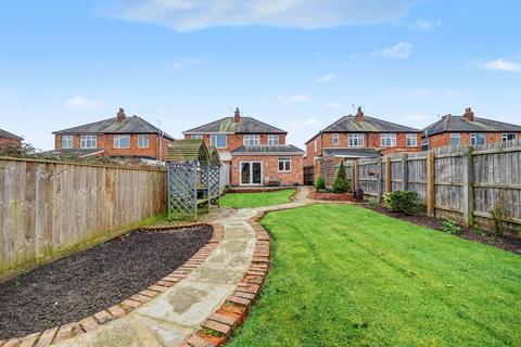 3 bedroom semi-detached house for sale, Woodlands Drive, Loughborough LE11