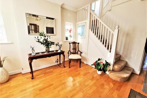 3 bedroom detached house for sale, Hazel Gardens, Edgware HA8
