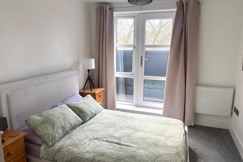 undefined, Seafarers Court, 12-14 Queens Terrace, Southampton, Hampshire, SO14 3SG