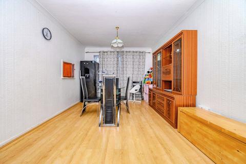 undefined, Viscount Close, Bedfordshire, LU3