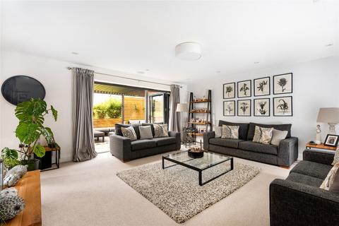 4 bedroom detached house for sale, New Inn Lane, Gawcott, Buckingham, MK18