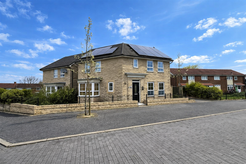 3 bedroom detached house for sale, Pudding Lane, Hyde