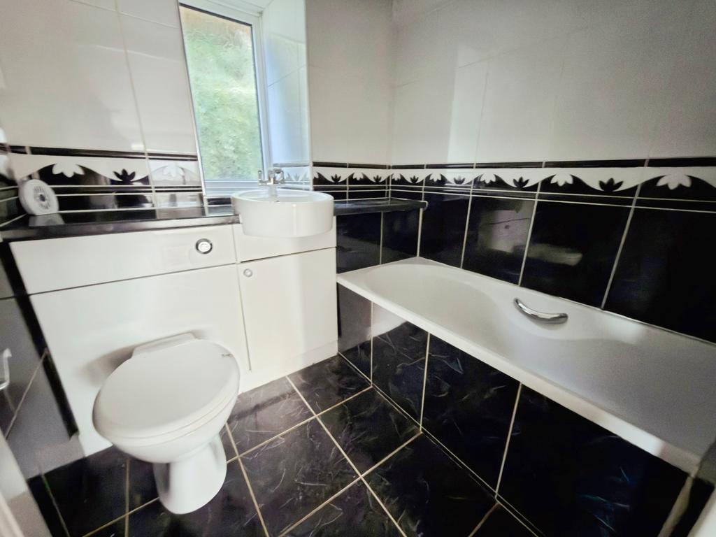 LLIDYCOED14 T202603251656.jpg