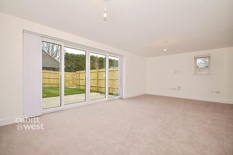 undefined, Bentwood Way Lavant PO18