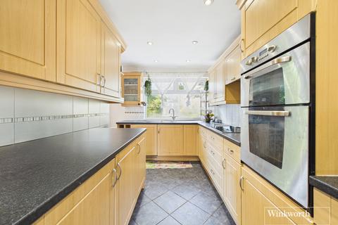 3 bedroom semi-detached house for sale, Greenway Gardens, London NW9