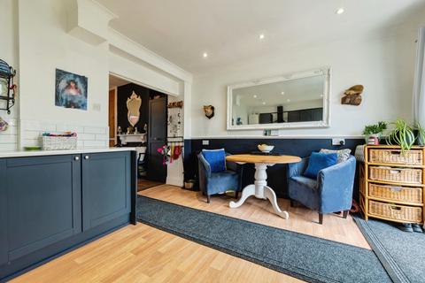 4 bedroom end of terrace house for sale, Mitchell Avenue, NEWQUAY, Cornwall, TR7