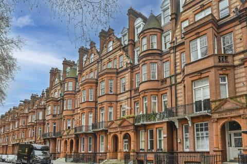 undefined, Lower Sloane Street, Sloane Square, London, SW1W