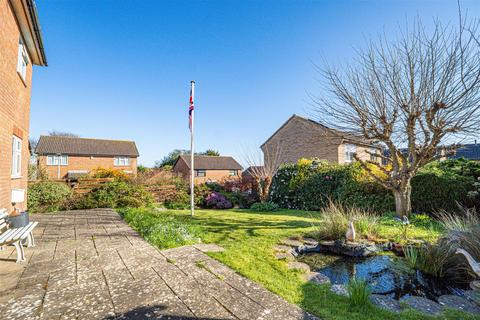 4 bedroom detached house for sale, Winterbourne Close, Hastings
