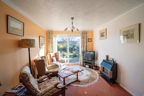 4 bedroom detached house for sale, Winterbourne Close, Hastings