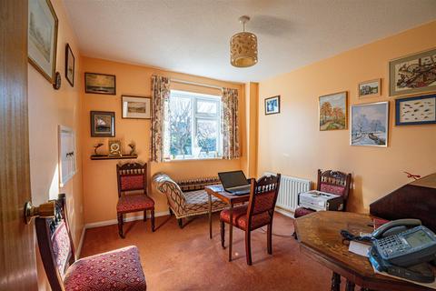 4 bedroom detached house for sale, Winterbourne Close, Hastings
