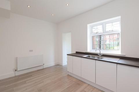 3 bedroom house to rent, Queens Road, Sheffield