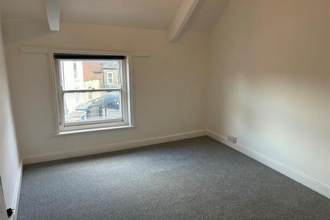 2 bedroom flat to rent, 73B Market PlacePocklingtonYO42 2AE