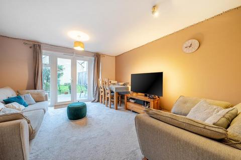 undefined, Carterton,  Oxfordshire,  OX18