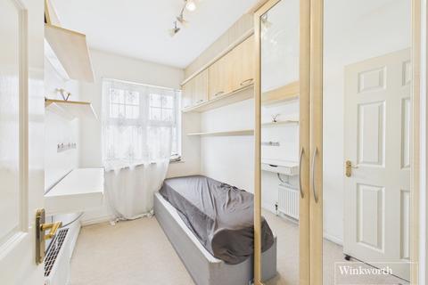3 bedroom terraced house for sale, Honeypot Lane, London NW9