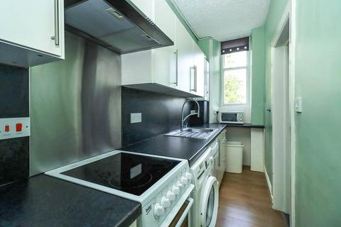 undefined, Pittencrieff Street, Fife KY12