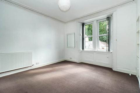 undefined, Pittencrieff Street, Fife KY12
