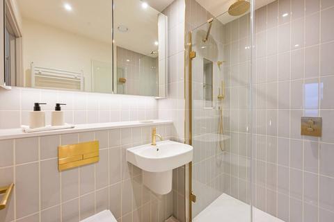 2 bedroom flat to rent, Selbourne Road, Walthamstow, E17