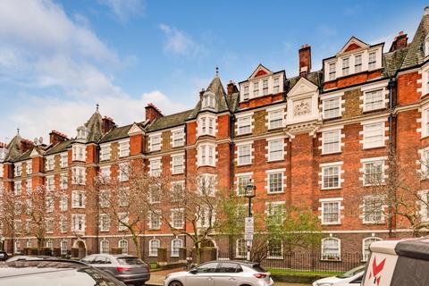 Scott Ellis Gardens, St John's Wood, NW8
