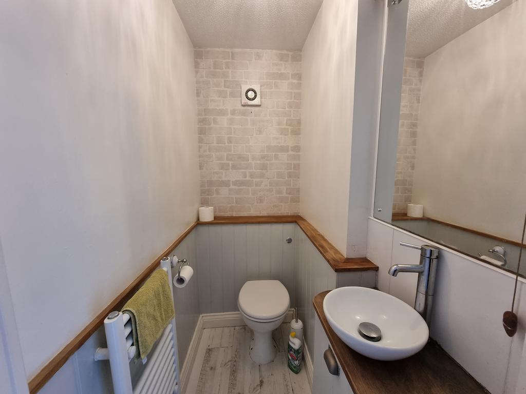 Cloakroom WC