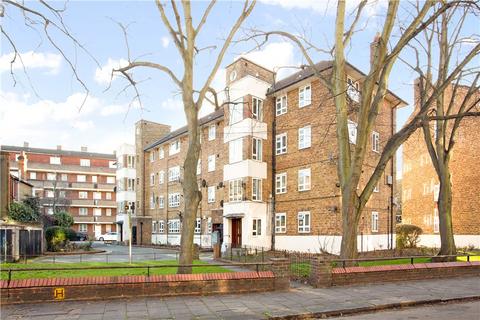 4 bedroom flat for sale, Normanton House, Oaklands Estate, London, SW4