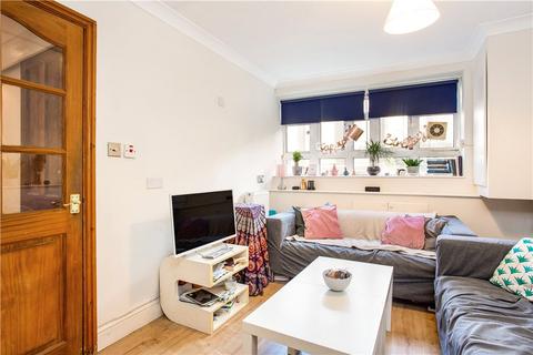 4 bedroom flat for sale, Normanton House, Oaklands Estate, London, SW4