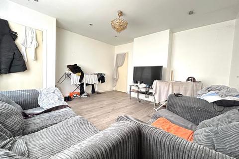 3 bedroom semi-detached house for sale, Foundry Walk, Leeds LS8