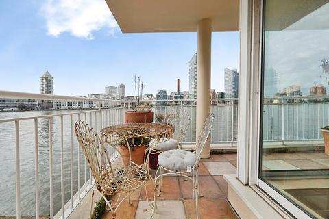 2 bedroom flat for sale, Battersea Church Road, London, SW11