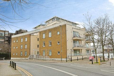2 bedroom flat for sale, Battersea Church Road, London, SW11