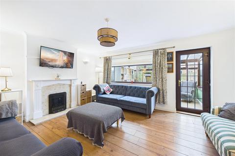 3 bedroom semi-detached house for sale, Peaceful Clevedon home near shops and schools