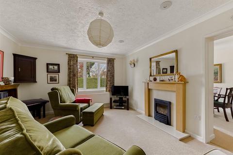 undefined, Lilac Close, Upton-Upon-Severn, Worcester