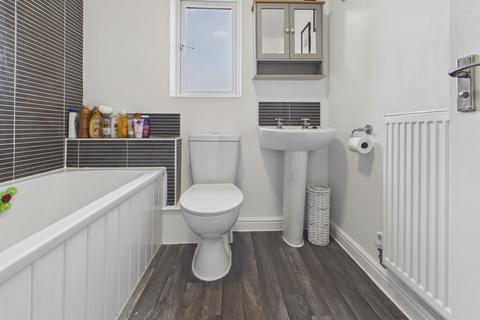 3 bedroom semi-detached house for sale, Masefield Avenue, Holmewood