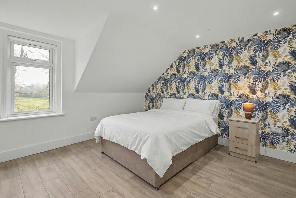 Flat 5 - Bedroom Angle 1
