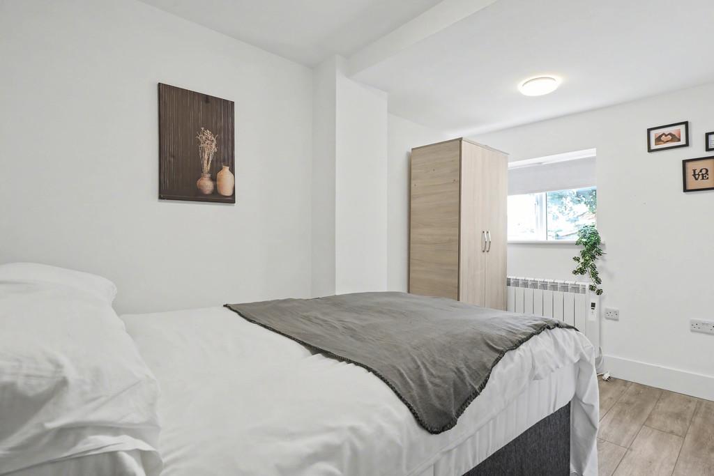 Flat 2 - Bedroom Angle 1