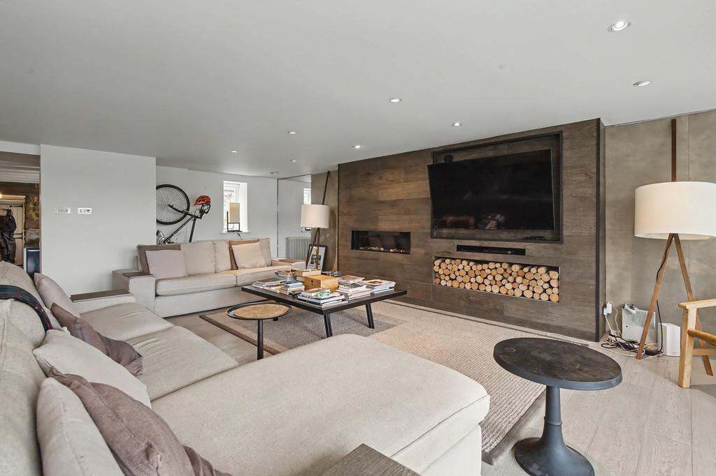 Living Dining Area - Angle 5