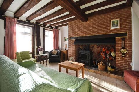 2 bedroom cottage for sale, Nunnery Street, Castle Hedingham, Halstead