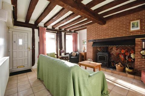 2 bedroom cottage for sale, Nunnery Street, Castle Hedingham, Halstead