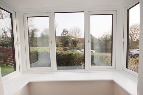 1 bedroom ground floor flat for sale, Roman Way, Billingshurst
