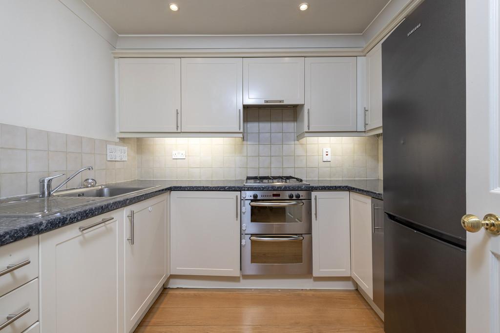 12 Hudson Hse Bath 1