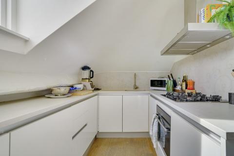 2 bedroom apartment for sale, Redcliffe Gardens, Chelsea SW10