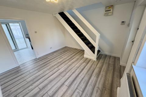 2 bedroom apartment to rent, Kestrels Croft, DERBY, DE24