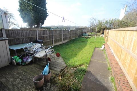 3 bedroom terraced house for sale, Garden Street, Altofts